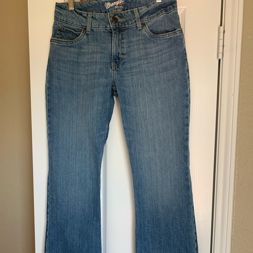 NWOT Women’s Wrangler Retro Mid Rise Bootcut Jeans Size 27